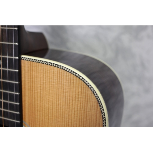 Eastman E20D-TC Acoustic Guitar