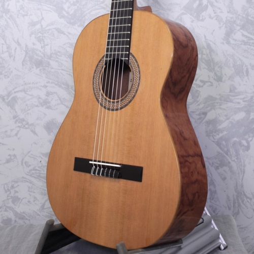 Raimundo P104B Classical...