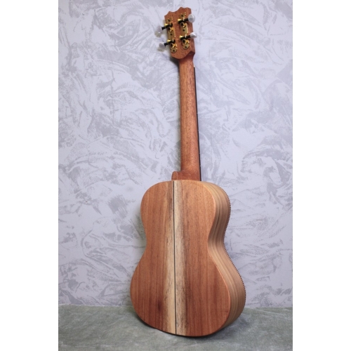 Carvalho Tenor Deluxe Ukulele