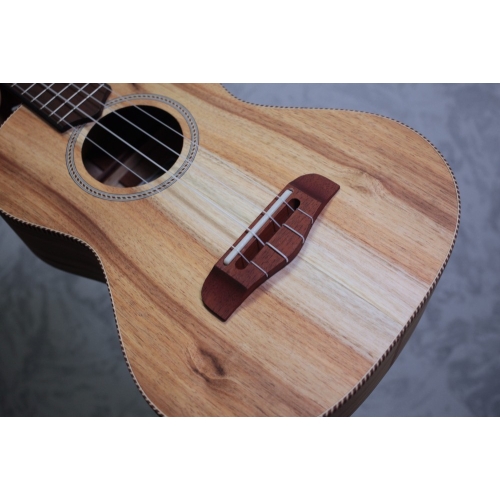 Carvalho Tenor Deluxe Ukulele