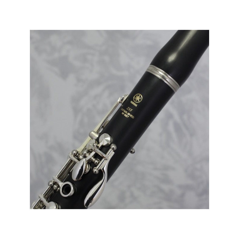 Yamaha YCL255S Bb Clarinet Outfit