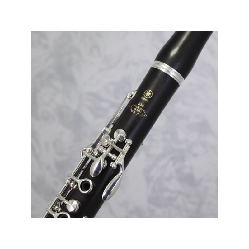 Yamaha YCL650iii Bb Clarinet Outfit