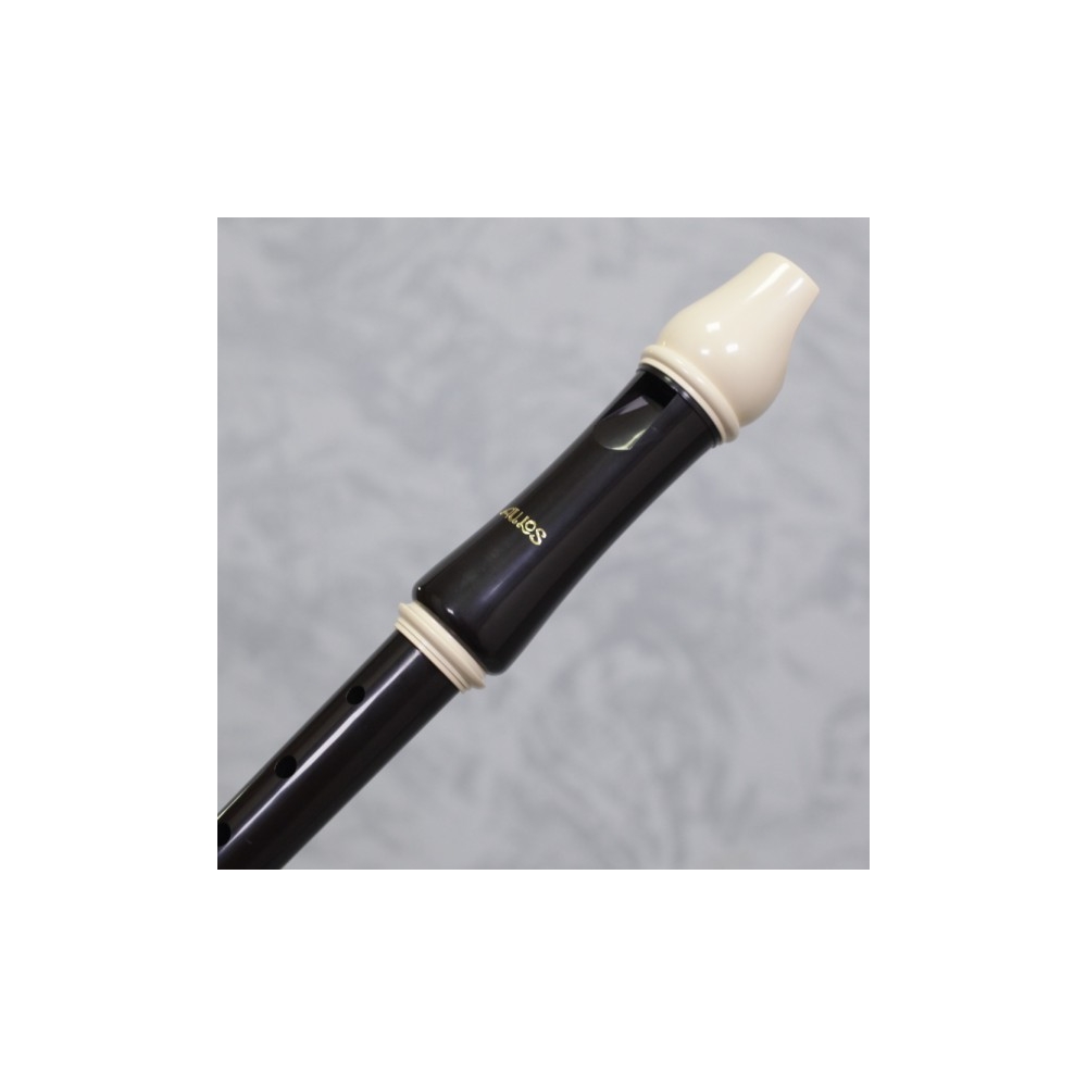 Aulos 205A Descant Recorder