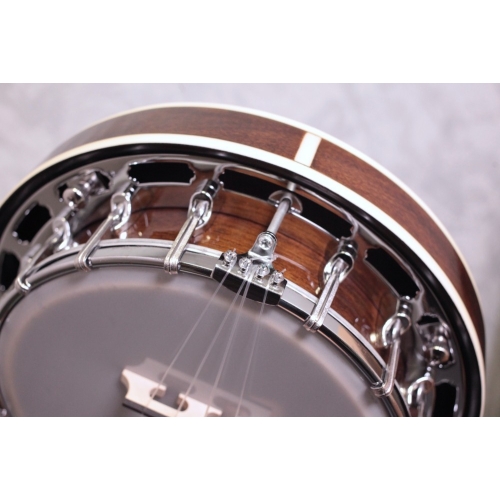 Ozark 2037 Closed Back Banjo Ukulele