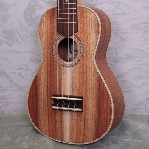 Carvalho Soprano Deluxe Solid Koa Ukulele