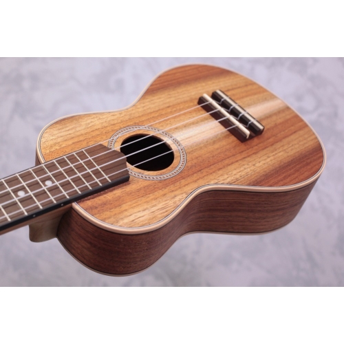 Carvalho Soprano Deluxe Solid Koa Ukulele