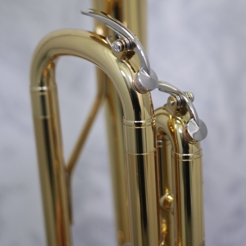 Yamaha YTR2330 Bb Trumpet Outfit