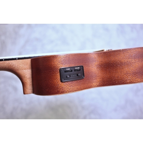 Baton Rouge V2-CCE Cutaway Concert Electro Ukulele