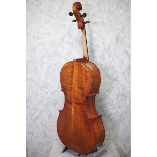 Gewa Berlin Antik model 4/4 cello