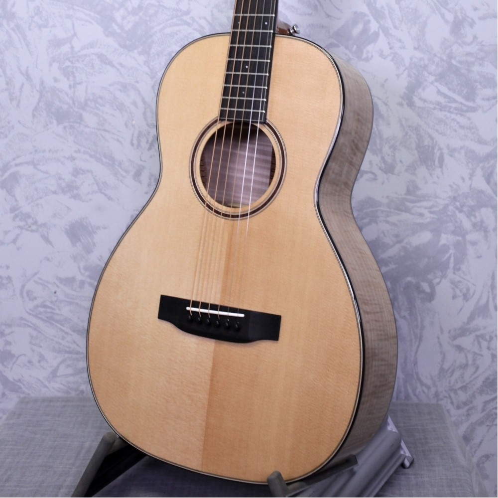 Auden Emily Rose Custom Maple Acoustic Guitar