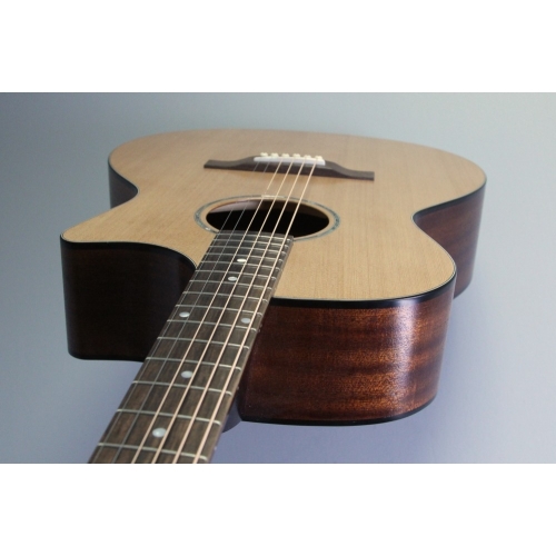 Eastman PCH1-GACE Pacific Coast Highway Grand Auditorium Classic Acoustic Guitar