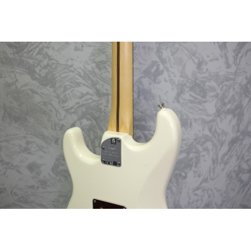 Fender American Professional II Stratocaster RW Olympic White