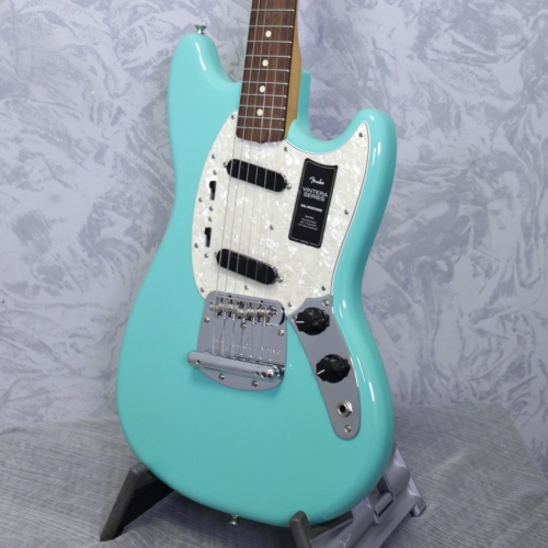 Fender Vintera 60s Mustang...