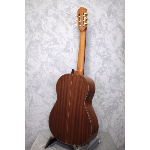 Raimundo 136C Classical Guitar