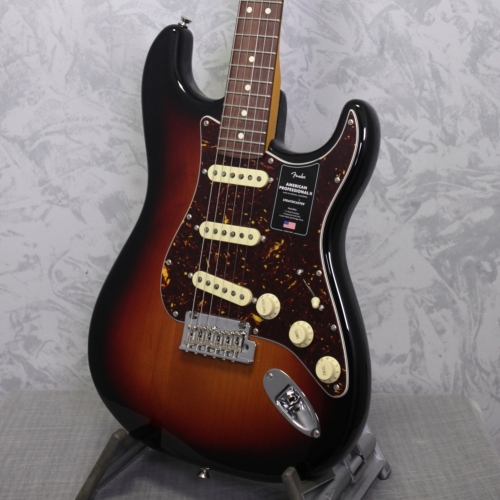 American Professional II Stratocaster 3 Colour Sunburst