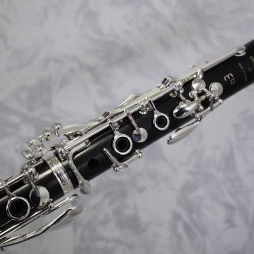 Buffet E13 Bb Clarinet Outfit with Backpack Case