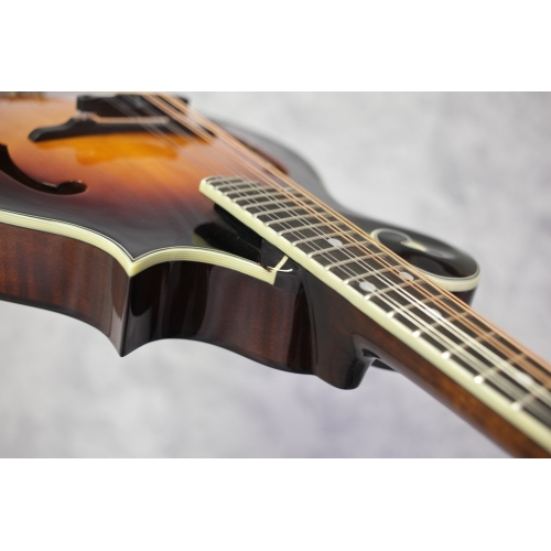 Eastman MD515 Classic Sunburst