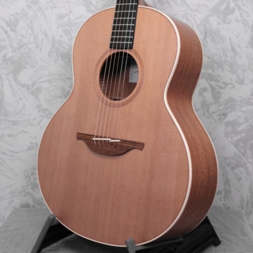 Lowden F22 Mahogany/Cedar...