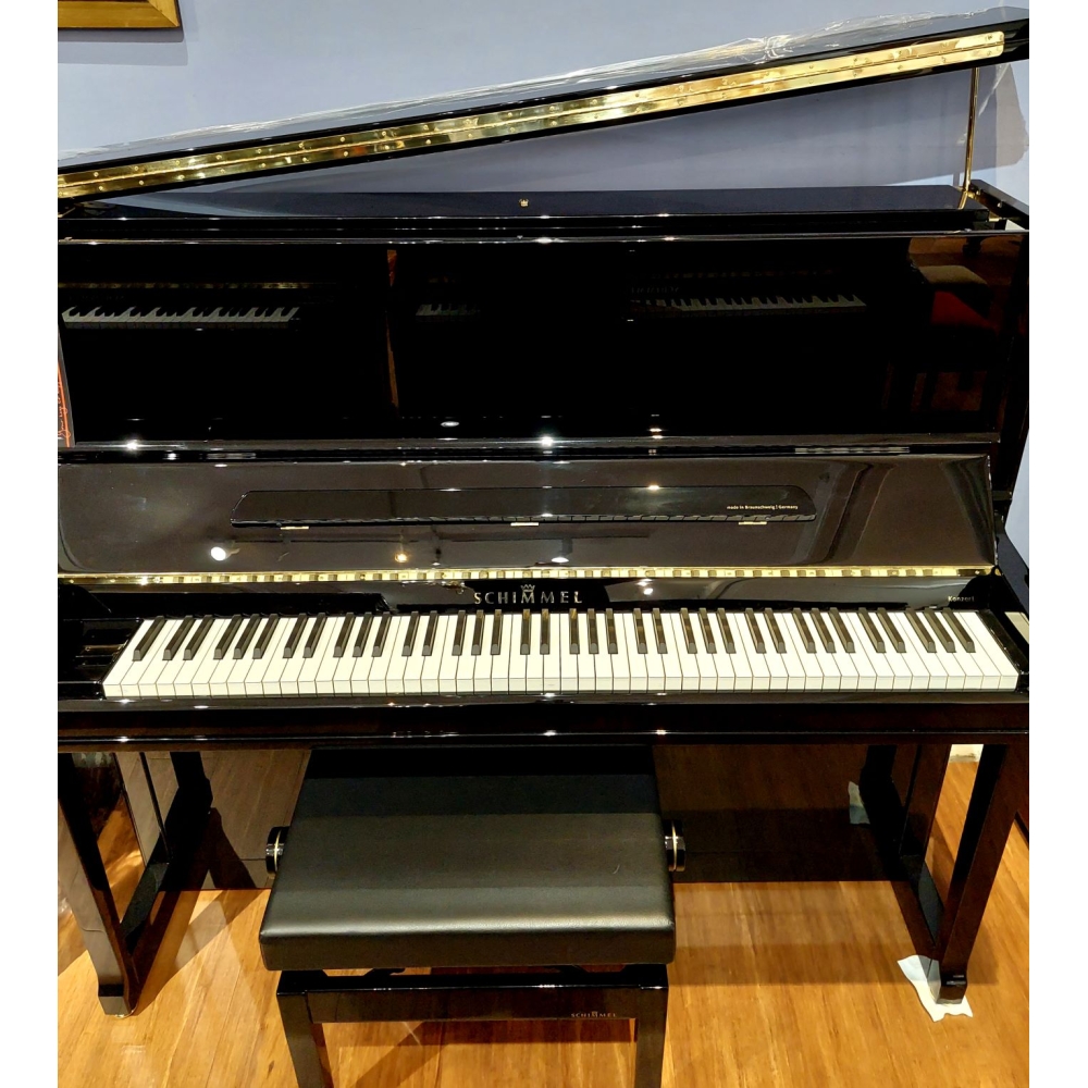 Schimmel K132T Upright Piano in Black Polyester