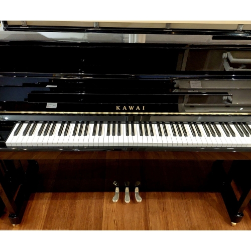 Kawai K200 Upright Piano in...