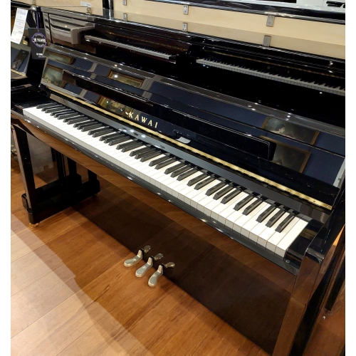 Kawai K200 Upright Piano in Black Polyester