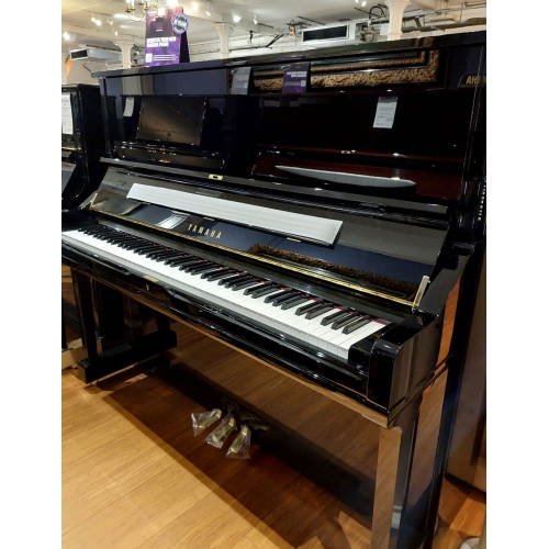 Yamaha U3S Upright Piano in...