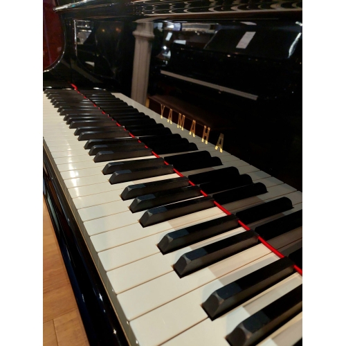 Yamaha C3X Grand Piano in Black Polyester