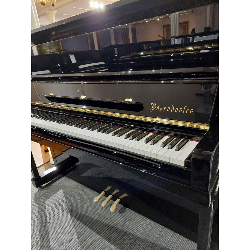 Bösendorfer P120 Grand Upright Piano in Black Polyester