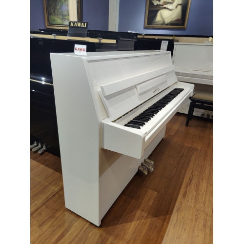 Yamaha B1 Upright Piano in White Polyester