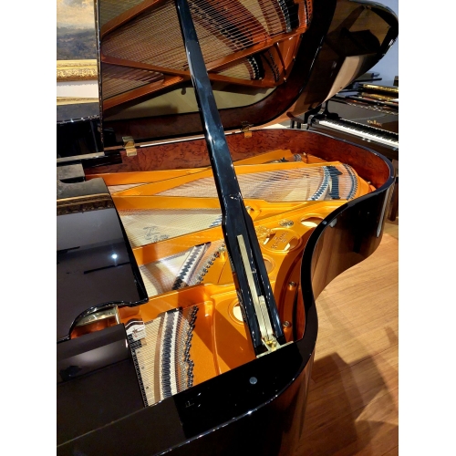 Schimmel Konzert K195T Grand Piano in Black Polyester