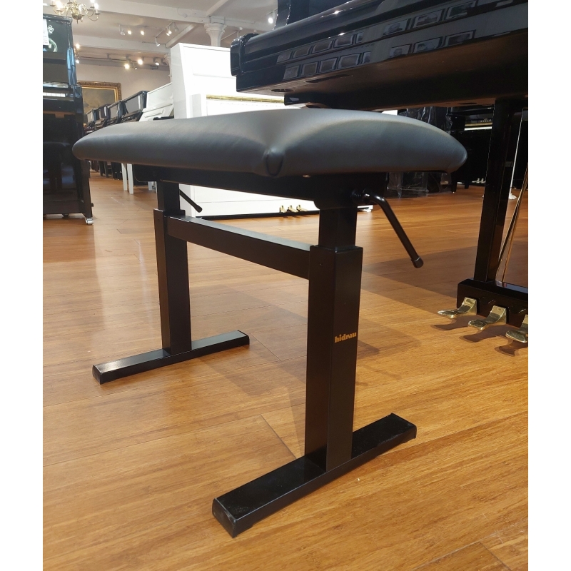 Hidrau Paris Academy BM44HP Pneumatic Stool