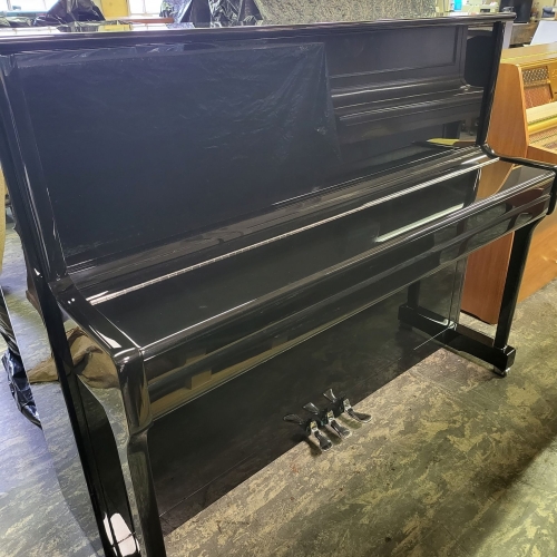 Pre-Owned May Berlin Upright Piano in Black Polyester with Chrome Fittings