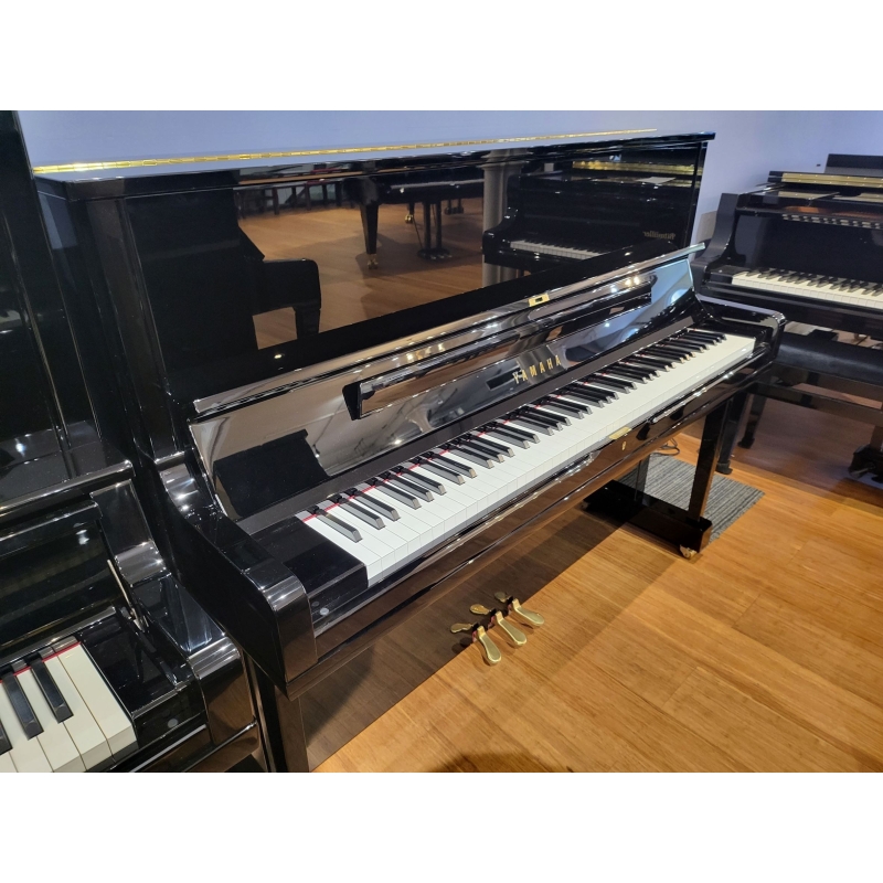 Disklavier shop upright piano