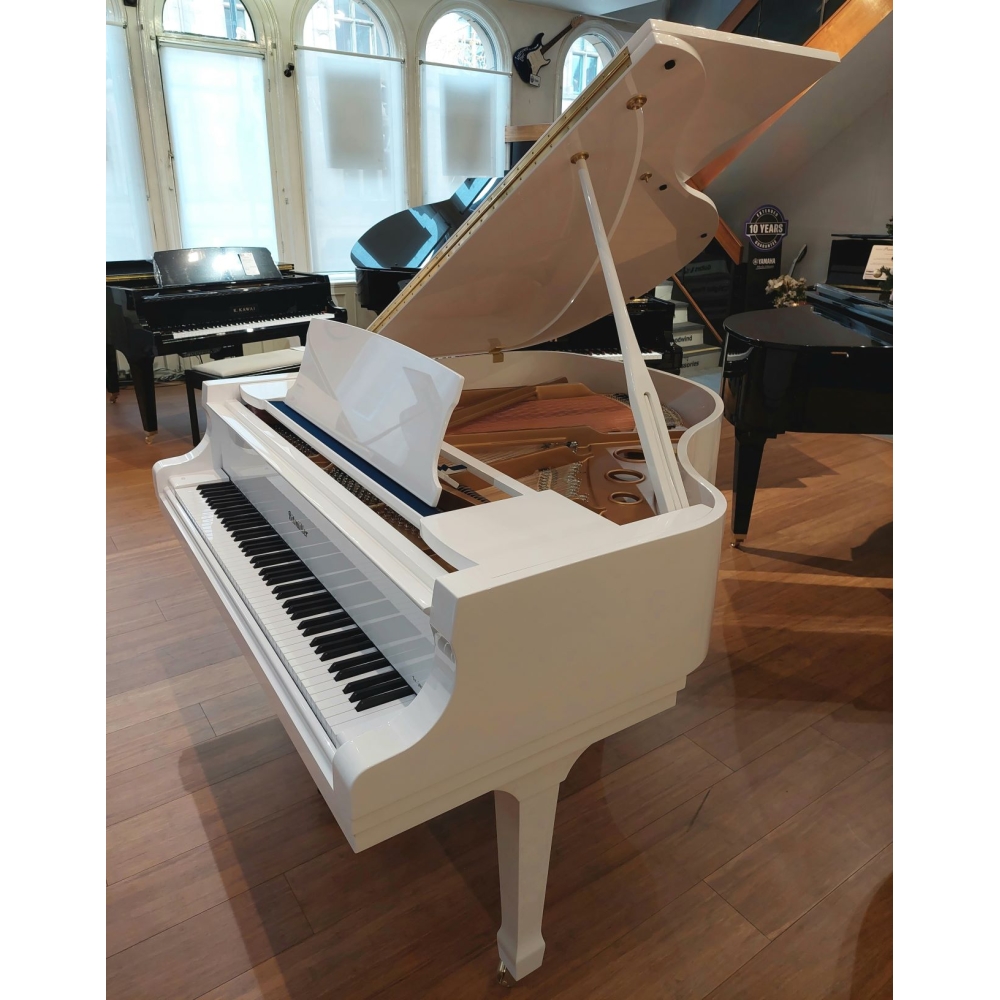 Ritmüller RS-150 QRSPNOmation III Self-Playing Grand Piano in White Polyester