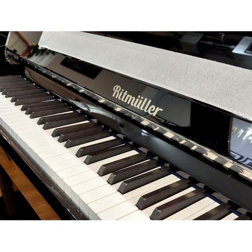 Ritmüller RS-118 with...