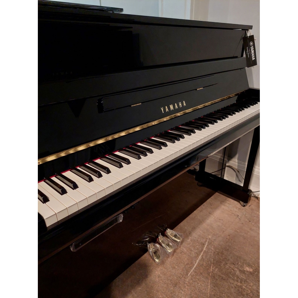 Yamaha B2 Upright Piano with Latest SC3 Silent System in Black Polyester