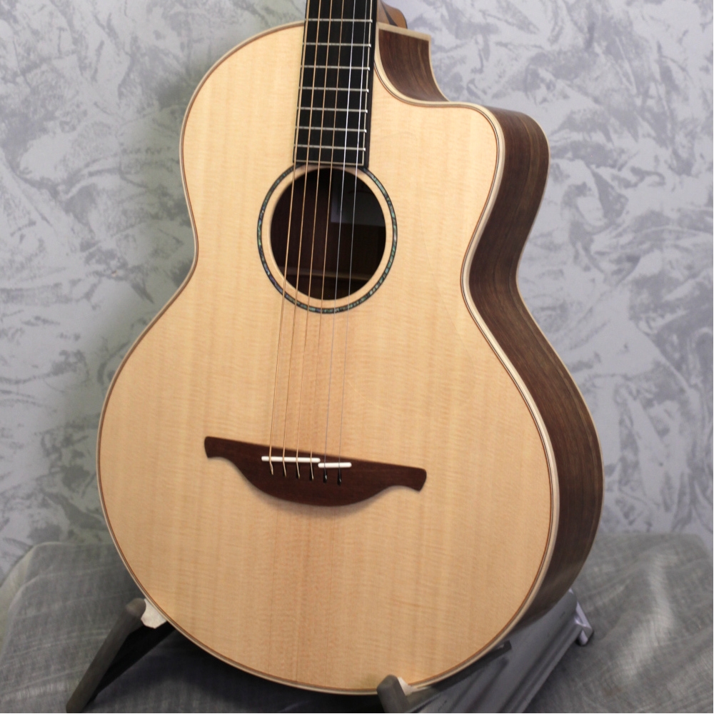 Lowden S35C 12 Fret Chechen Rosewood / Cedar