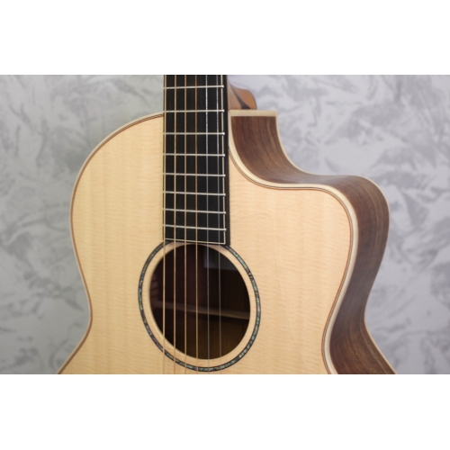 Lowden S35C 12 Fret Chechen Rosewood / Cedar