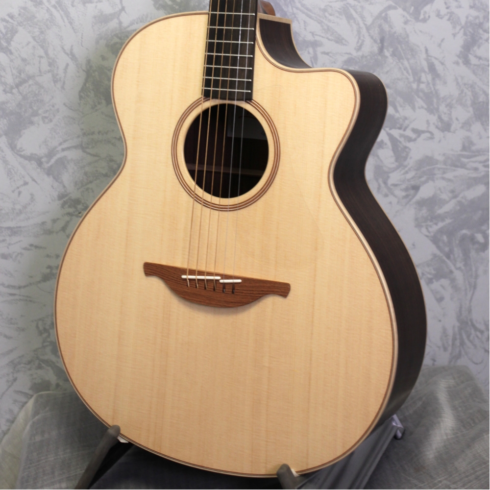 Lowden O32C Rosewood / Spruce