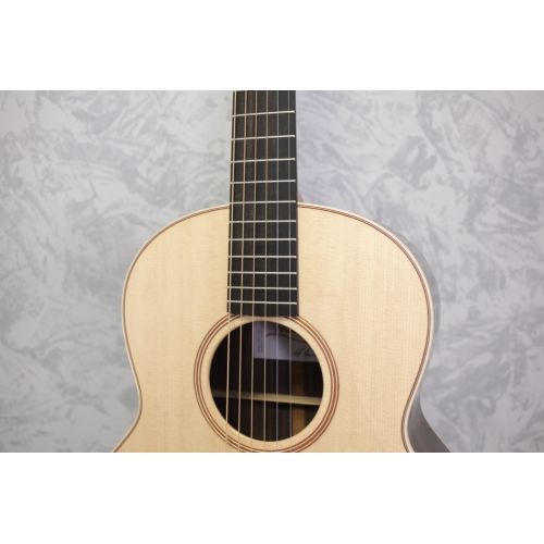 Lowden F32 Handmade Acoustic Guitar