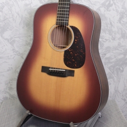Martin D-18 Satin...