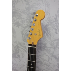 Fender American Ultra Stratocaster Bubble Gum Pink Limited Edition