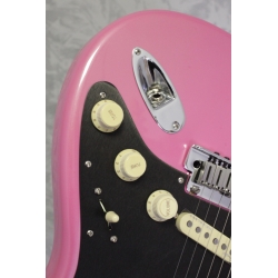 Fender American Ultra Stratocaster Bubble Gum Pink Limited Edition