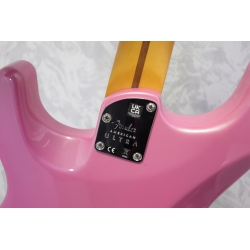 Fender American Ultra Stratocaster Bubble Gum Pink Limited Edition