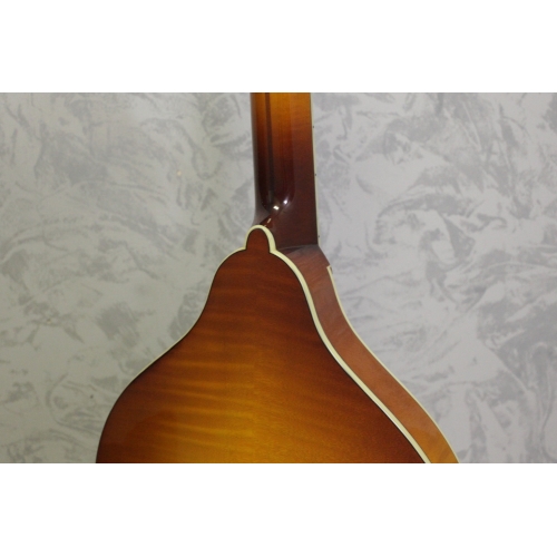 Eastman MDO605 Octave Mandolin Gold Burst