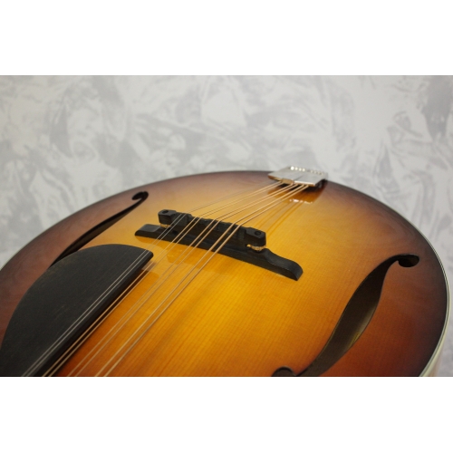 Eastman MDO605 Octave Mandolin Gold Burst