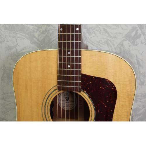 Guild D-40 Acoustic Guitar (Second Hand c2010)