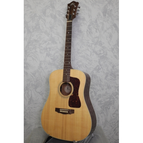 Guild D-40 Acoustic Guitar (Second Hand c2010)