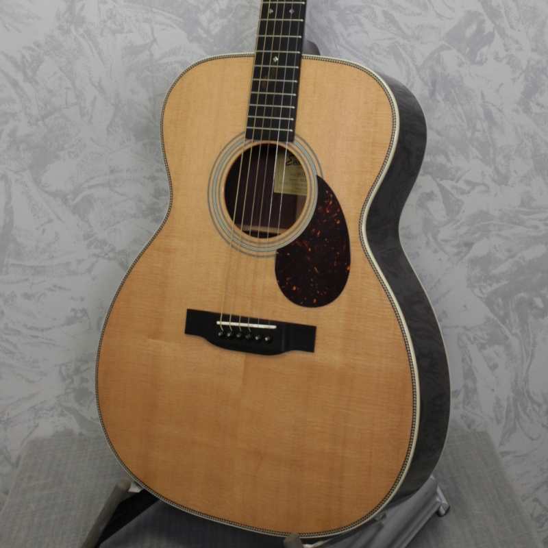 Eastman E8 OM Thermo Cured Spruce Top Acoustic Guitar