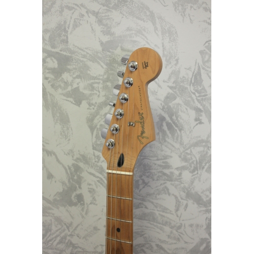Fender Player Stratocaster HSS Shell Pink Roasted Neck